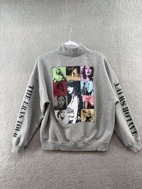 Taylor Swift The Eras Tour Quarter Zip Fleece Sweatshirt Gray Medium